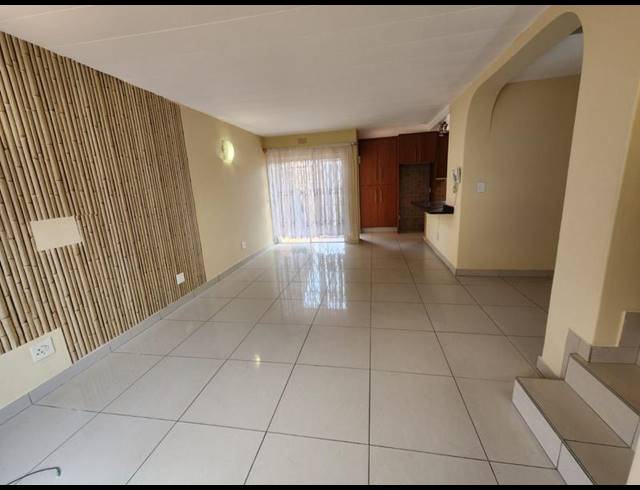 3 BEDROOM PROPERTY TO RENT IN NORTHCLIFF